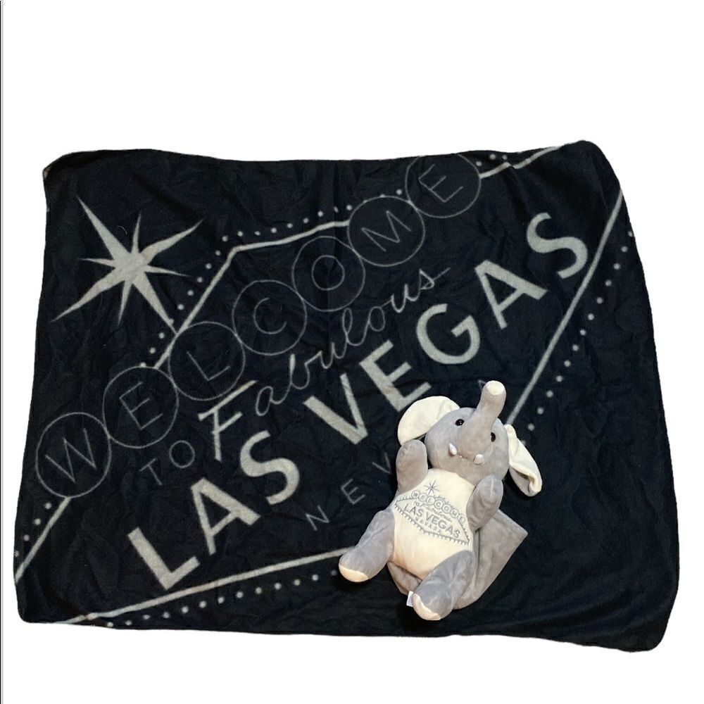 Koskash Gray Elephant Plush Souvenir Blanket" “Welcome to Fabulous Las Vegas”